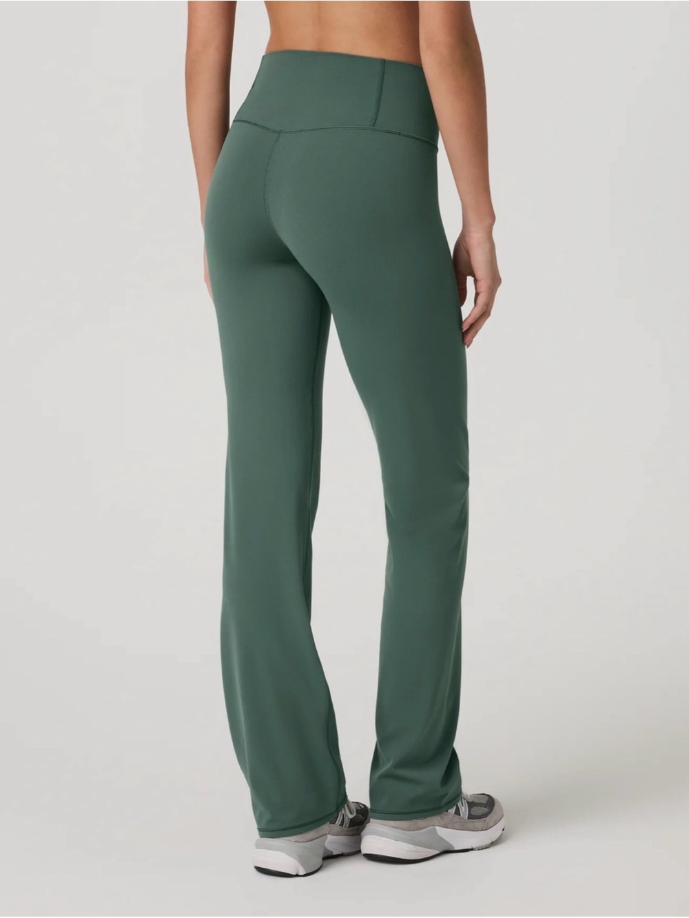 VUORI ALLTHEFEELS STRAIGHT LEG- SHORT INSEAM - Picture 2 of 4